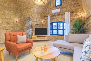 Apartment, 1 Schlafzimmer, Küche, Stadtblick | Wohnzimmer
