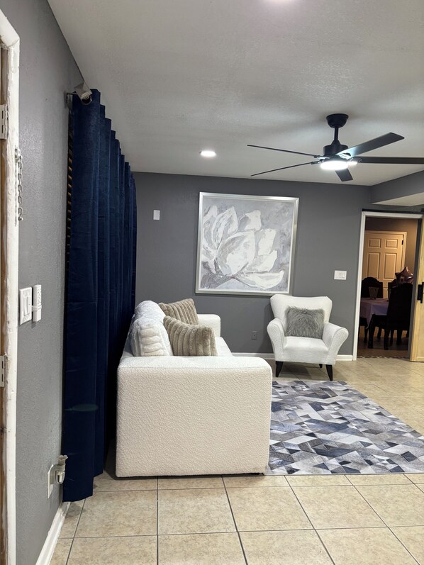 تلفزيون ذكي