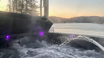 Bain à remous extérieur