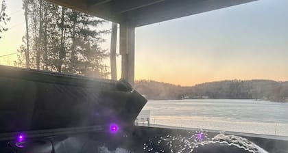 Lakehouse - Hot Tub - Near Colgate - Grill + Coffee Bar