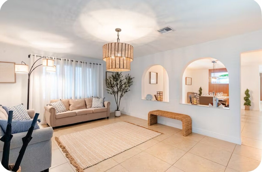 Casa Brickell. Prime Location! Coastal Vibes. Free Parking. Sleeps 14. - Miami