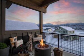 Unclassified image, 5 of 50, button - Lodge 212 | Brand New LUXE Designer Home + Hot Tub (Fraser)