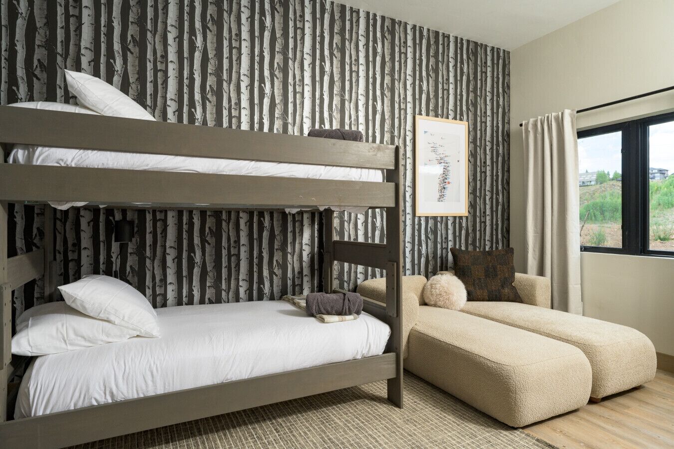 4 bedrooms, iron/ironing board, travel cot, WiFi