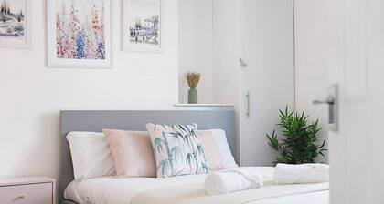 New! 4BR on Durham Road | Perfect For Large Groups