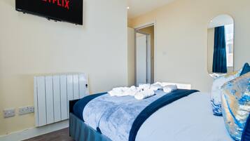 1 bedroom, iron/ironing board, free WiFi, bed sheets