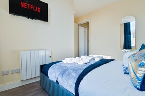 1 chambre, fer et planche à repasser, Wi-Fi gratuit, draps fournis