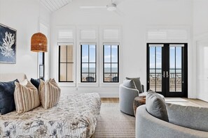 5 soverom, strykejern/-brett, wi-fi (inkludert) og sengetøy