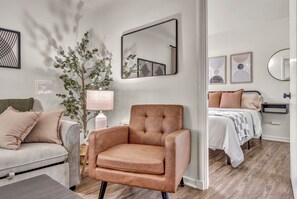 2 soverom, wi-fi (inkludert) og sengetøy