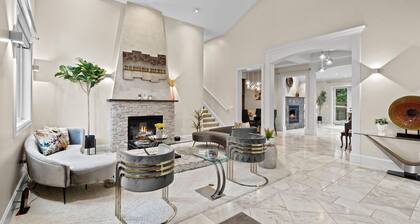 The Villa – Tuscan Bellevue Retreat • Free Parking + EV Charger