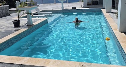 Royal 1 - Chez Mango Villa