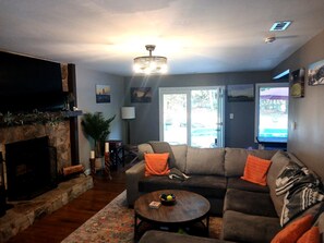 Smart TV, computer monitors, printers - South Charlotte 3BR w/ Pool, Hot Tub & Pet-Friendly - Near Ballantyne! (Charlotte)