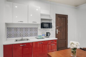 Family Room | Private kitchen - Simply Stay Fisherman's Village (Koh Samui)
