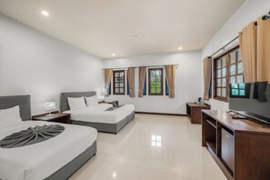 Superior Triple Room - Simply Stay Fisherman's Village (Koh Samui)