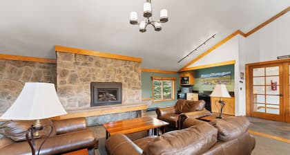 Mountain Side Condominiums 152, Building H