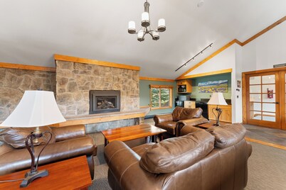 Mountain Side Condominiums 152, Building H