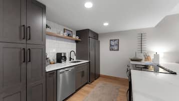 Condo (2 Bedrooms) | Exterior