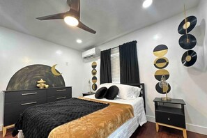 4 habitaciones, tabla de planchar con plancha, wifi y ropa de cama