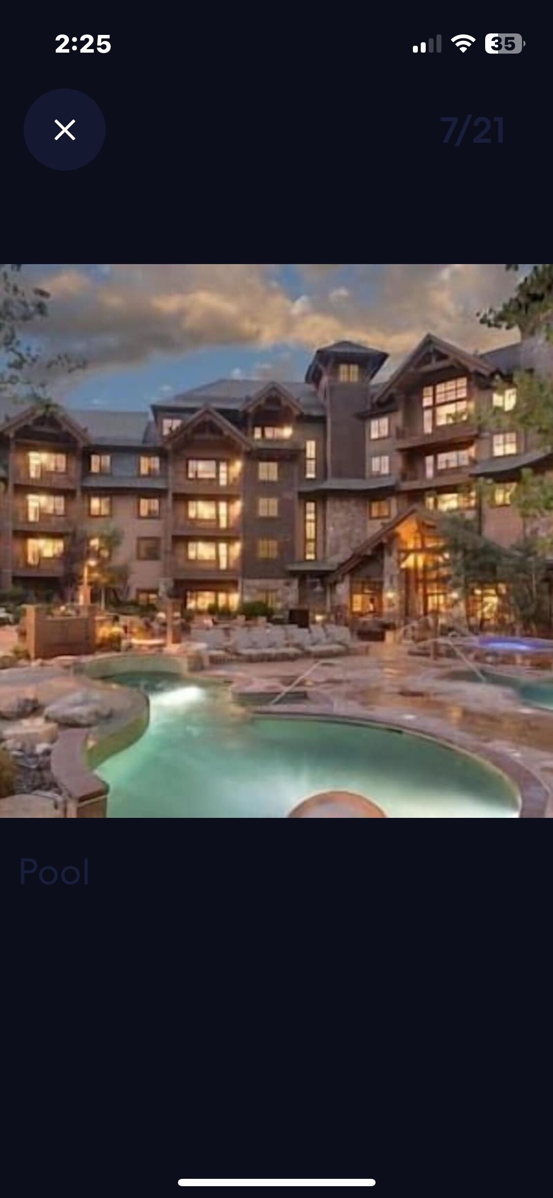 Innendørsbasseng og utendørsbasseng