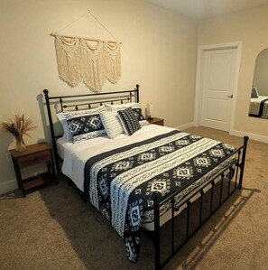 2 habitaciones, wifi gratis y ropa de cama