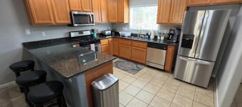 Fabulous 3-bedroom townhome with AC in Modesto