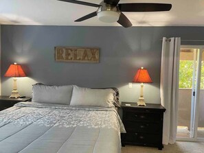 3 bedrooms, iron/ironing board, travel cot, free WiFi - Modern Townhouse | Walk to Kaiser and Mall (Modesto)