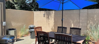 Fabulous 3-bedroom townhome with AC in Modesto