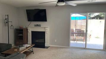 Smart TV, fireplace, offices