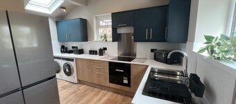 6 Bedroom Victorian Terrace, 3.5 baths