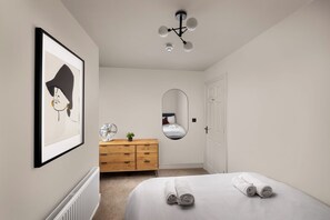 6 Schlafzimmer