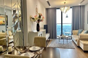Room - Vinhomes Skylake Apartment- South Land (Hanoi)