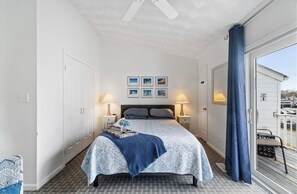 2 soverom, strykejern/-brett, reiseseng for barn og wi-fi (inkludert)