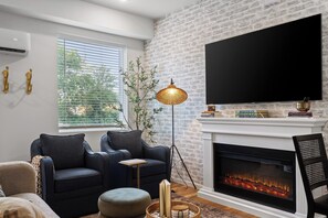 Smart TV, fireplace, video games, books