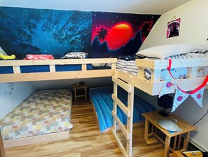 Fer et planche à repasser, Wi-Fi, draps fournis