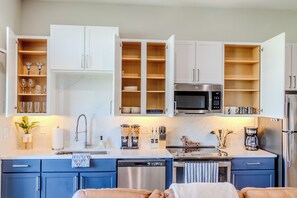 Microwave, oven, stovetop, dishwasher