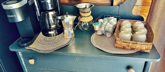 Santa Fe Chief Traincars Private and Secluded Retreat in the Country.