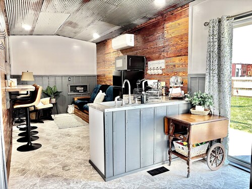 Santa Fe Chief Traincars Private and Secluded Retreat in the Country.