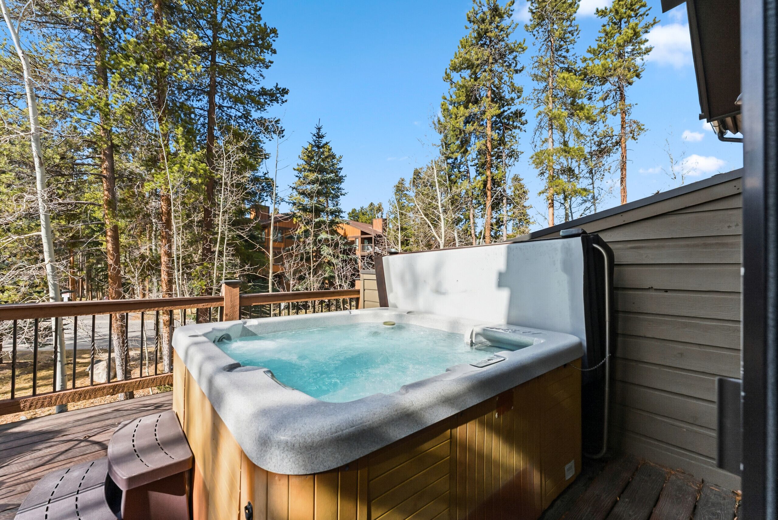 Bain à remous extérieur