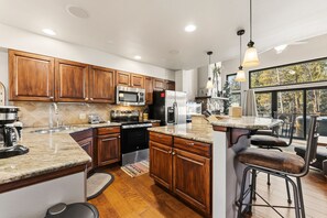 Fridge, microwave, oven, dishwasher