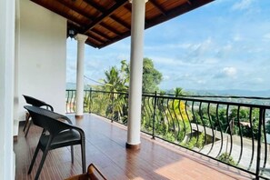 Unclassified image, 4 of 12, button - Villa Avora Ridge (Kandy)