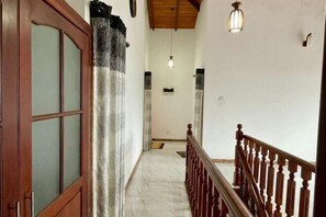Interior - Villa Avora Ridge (Kandy)