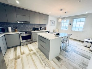 Private kitchen - Beachfront Modern Apt with Direct Sand Access in Sunny Rincon - Villa Sanfe (Rincón)