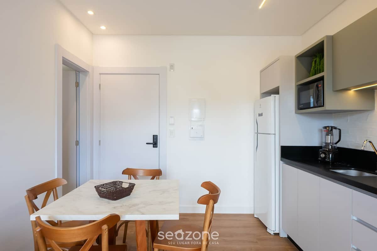 Basic Apartment | Private kitchen