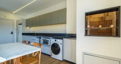 Apartments in a Building With a Pool, 180m From the Beach in Bombinhas - Sfrs