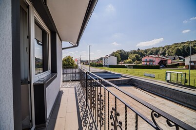 Cozy Triple Room with Balcony at Siva čaplja