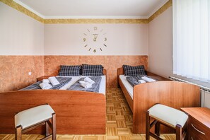 1 chambre, accĂšs Internet, draps fournis