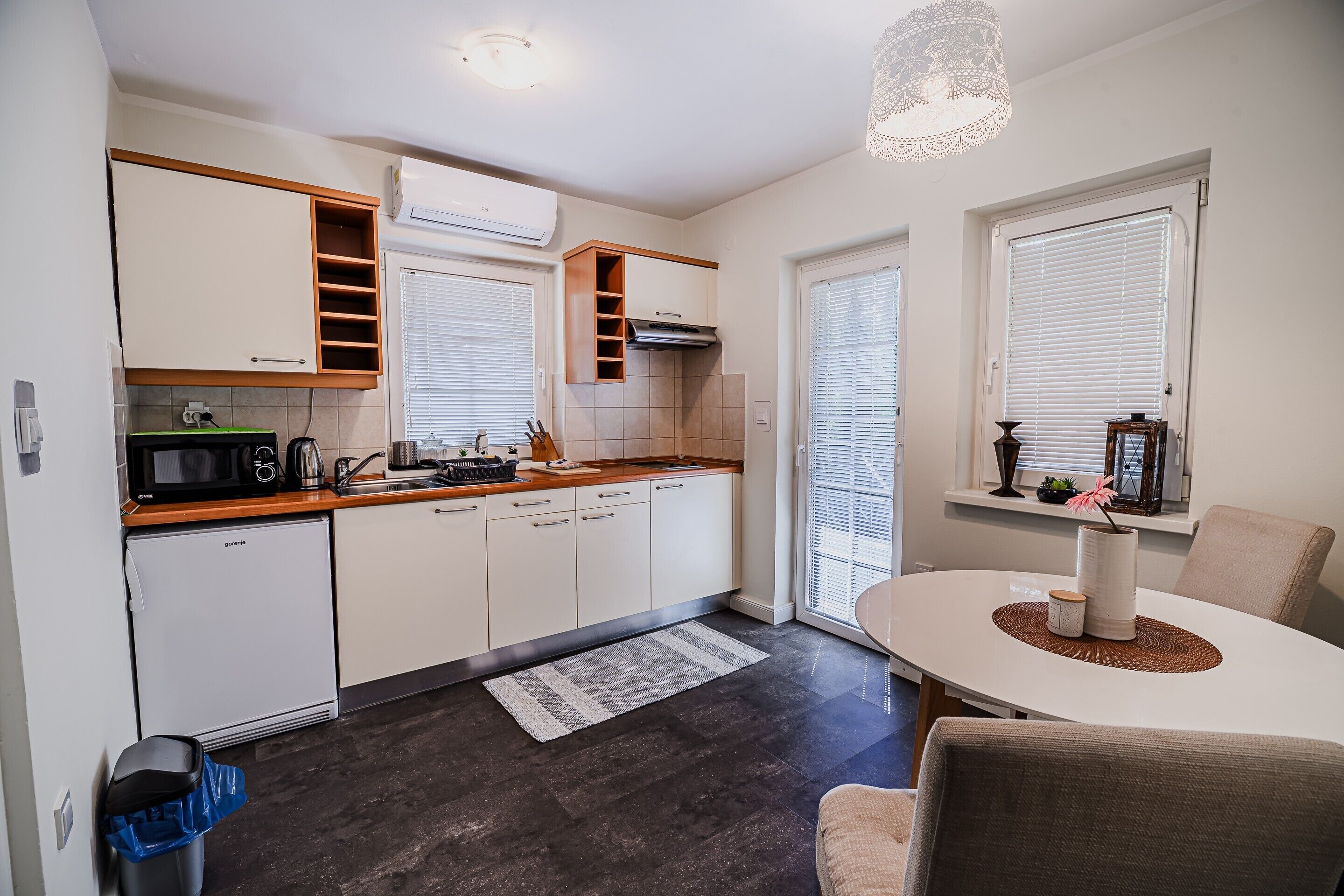 Fridge, microwave, stovetop, toaster