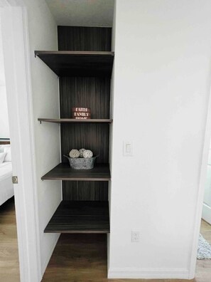 Interior - Adrian's Pad Minutes from WEC, OBS, FAST & HITS. Located off of W Hwy 40 (Ocala)