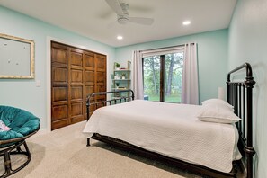 3 Schlafzimmer, Schreibtisch, Bügeleisen/Bügelbrett, Internetzugang