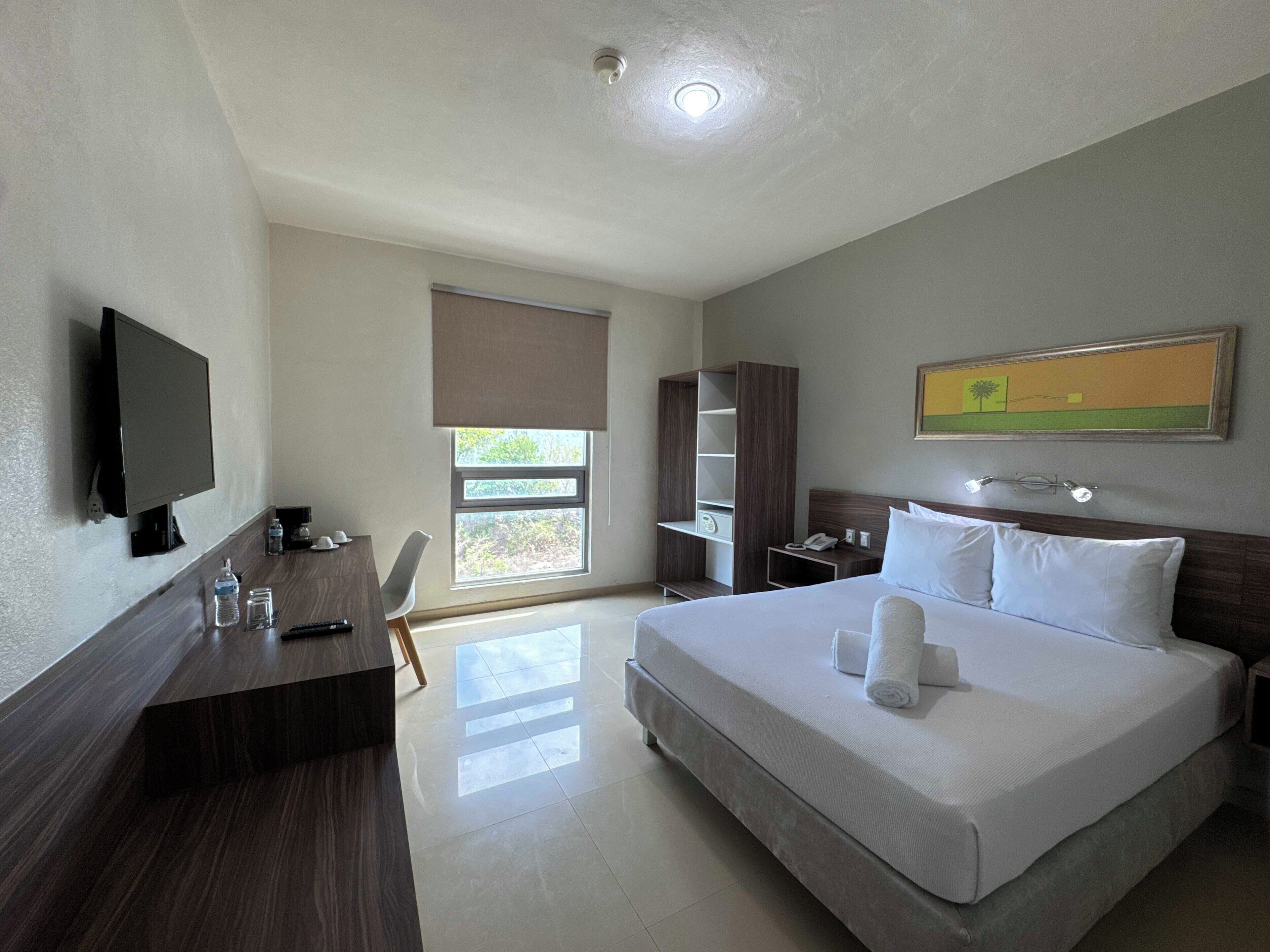 Standard Room | Laptop workspace, free WiFi, bed sheets