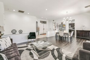 Interior - Close to Golf Courses! Home w/ Pool in Palm Desert (Palm Desert)